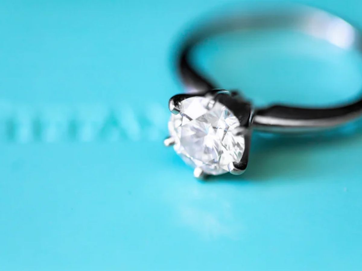 tiffany diamond rings in box