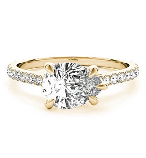 Arielle Classic Oval Engagement Ring