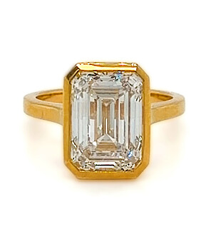 6 ct tw. Emerald Bezel Set Ring in 18K Yellow Gold