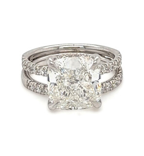 7 1/5 ct.tw. Cushion Bridal Ring in 18K White Gold